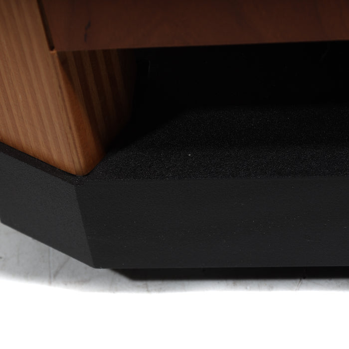 Bowers & Wilkins Nautilus 802 Floorstanding Speakers; Cherrywood Pair