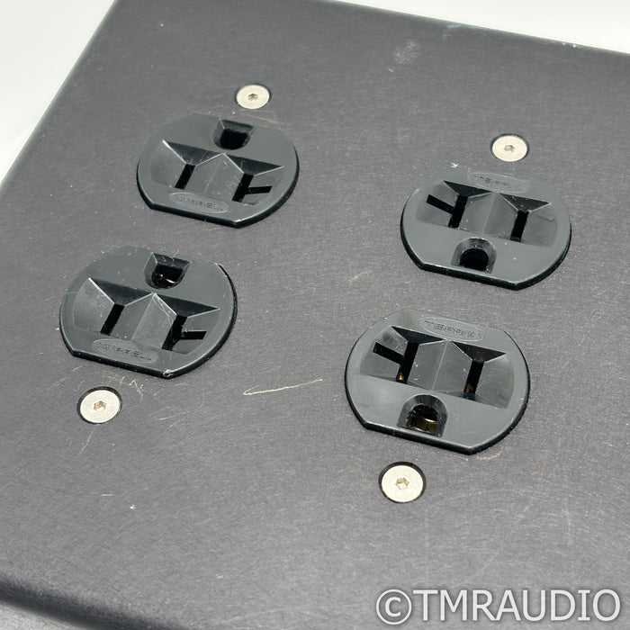 Sound Application Reference TT-7 AC Power Conditioner