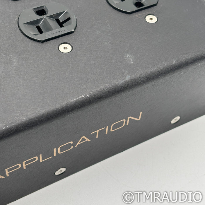 Sound Application Reference TT-7 AC Power Conditioner