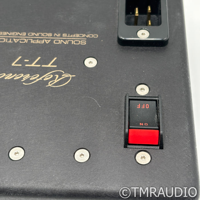 Sound Application Reference TT-7 AC Power Conditioner