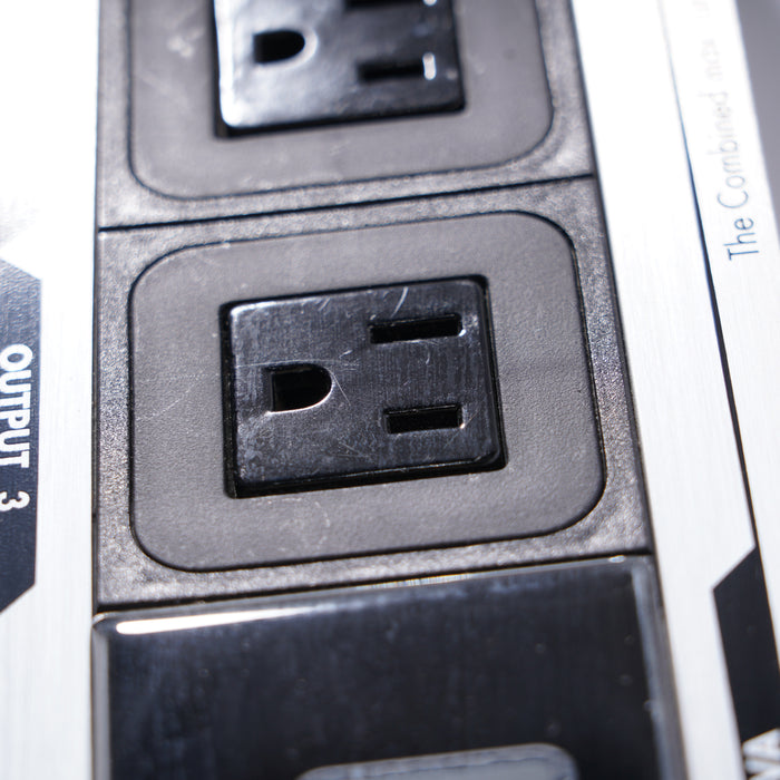 IsoTek EVO3 Sirius AC Power Conditioner; w/ EVO Premier Power Cable