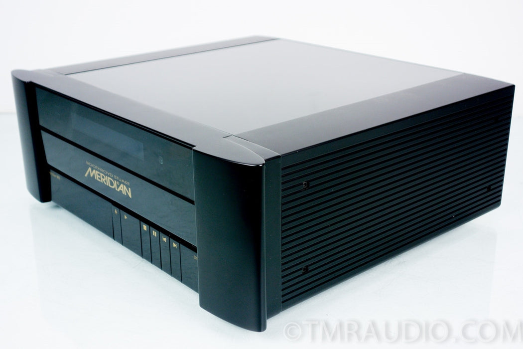 Meridian 800 v.2 CD / DVD Player / Transport / Preamplifier in Factory Box