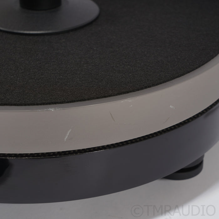 Pro-Ject RPM 5 Carbon Belt-drive Turntable; Black w/ Sumiko Blue Point No.2 MC