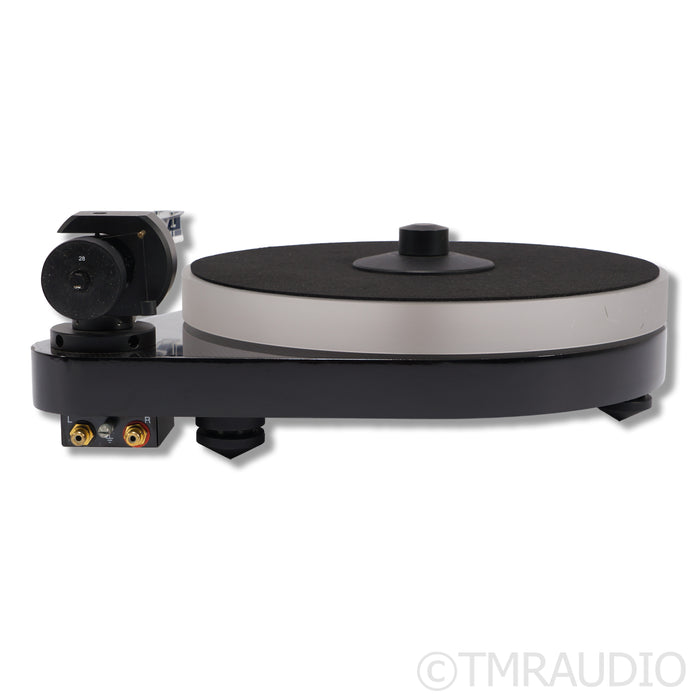 Pro-Ject RPM 5 Carbon Belt-drive Turntable; Black w/ Sumiko Blue Point No.2 MC
