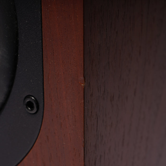 Bowers & Wilkins 705 Bookshelf Speakers; Pair