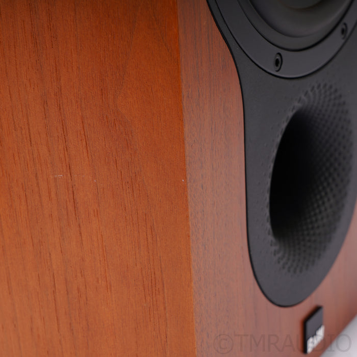 Bowers & Wilkins 805S Bookshelf Speakers; Cherrywood Pair