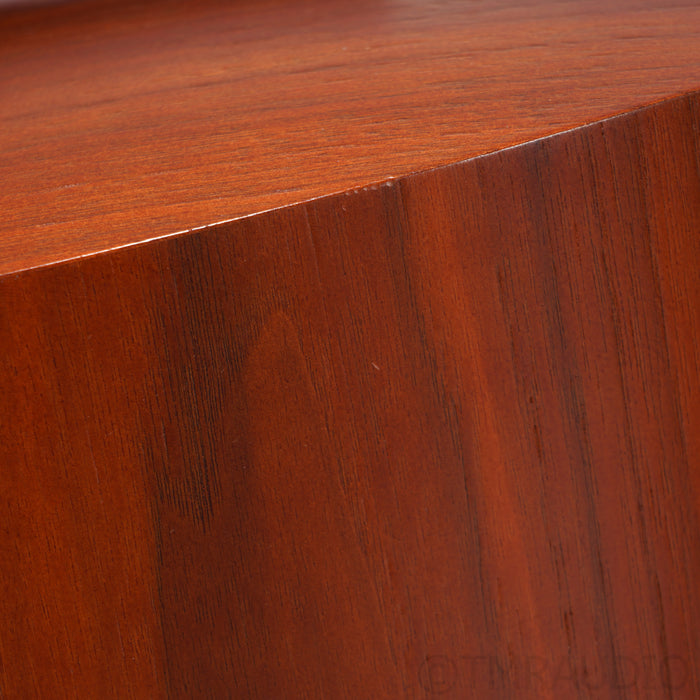 Bowers & Wilkins 805S Bookshelf Speakers; Cherrywood Pair