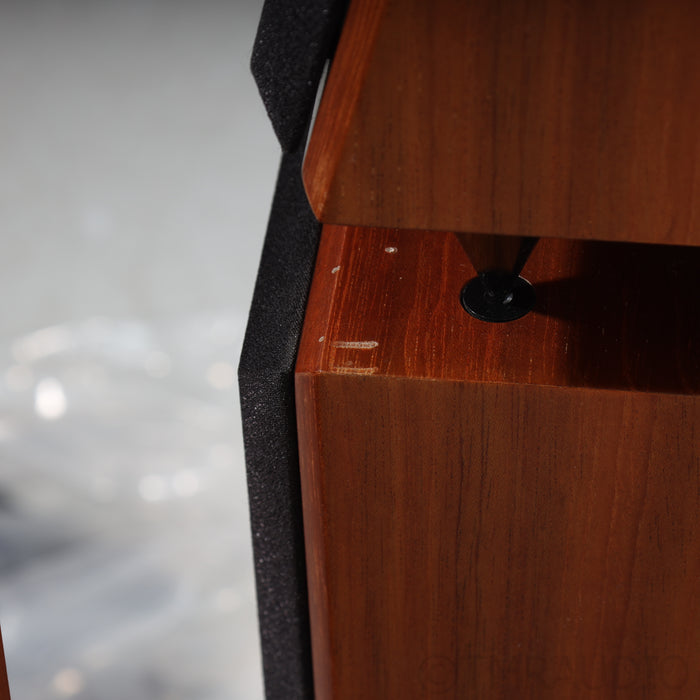 Von Schweikert VR-4jr Floorstanding Speakers; Walnut Pair