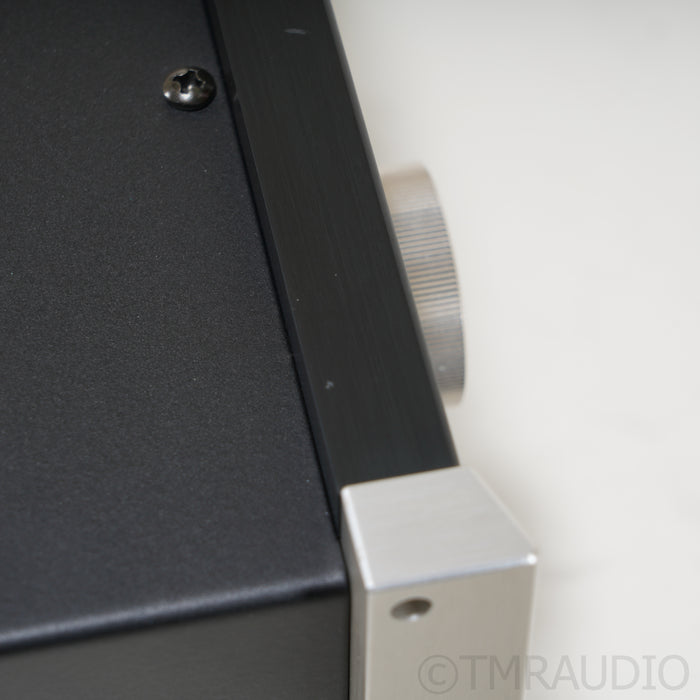 McIntosh C48 Stereo Preamplifier; MM / MC Phono; DAC