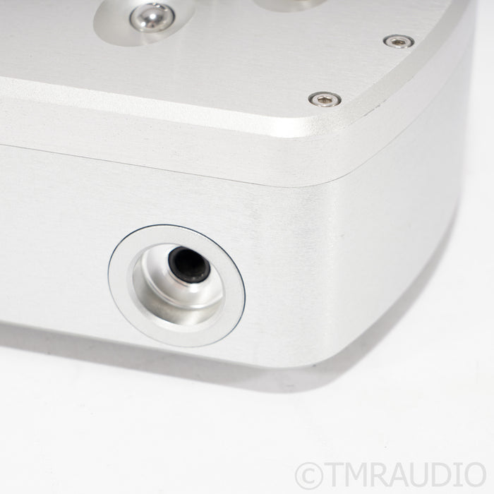 Chord Electronics DAVE DAC / Headphone Amplifier; D/A Converter