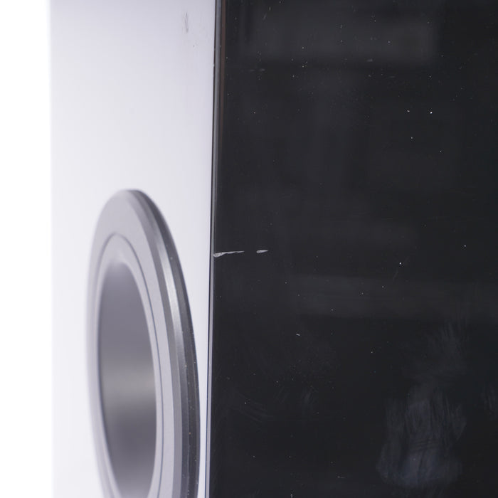 KEF R3 Meta Bookshelf Speakers; Gloss Black Pair