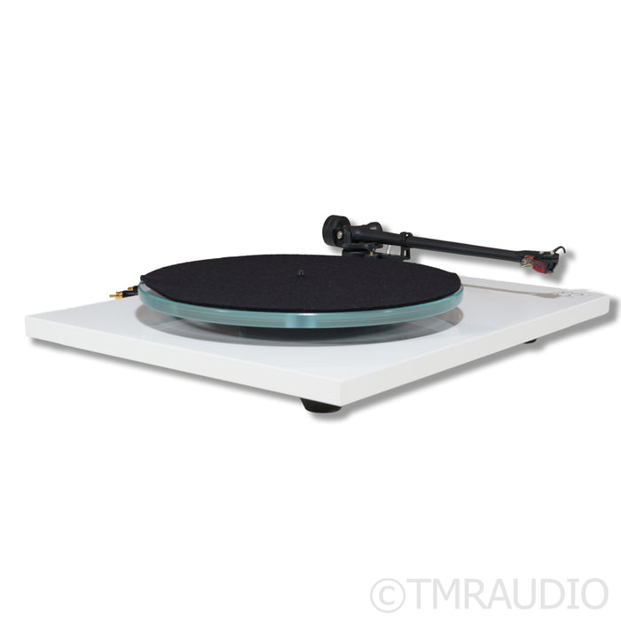 Rega Planar 3 Belt Drive Turntable; White w/ Ania Pro MC Cartridge