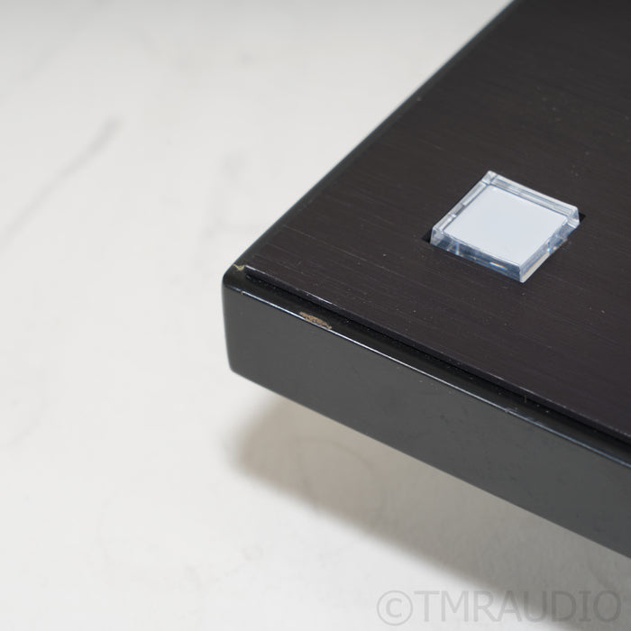 MoFi Electronics Ultradeck+ Belt Drive Turntable; MasterTracker MM Cartridge