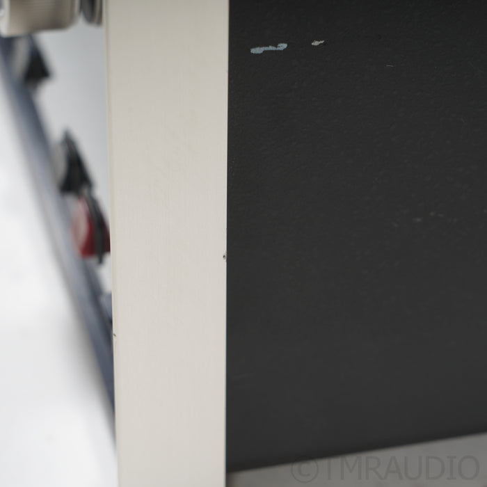 McIntosh MR85 AM / FM Tuner
