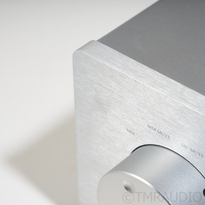 ModWright PH 9.0X Tube MM / MC Phono Preamplifier; Truth Umbilical