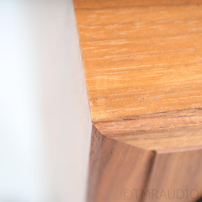 Dynaudio Heritage Special Bookshelf Speakers; Walnut Pair with Stands