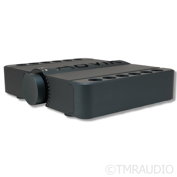 Aavik C-380 Stereo Preamplifier; MC Phono