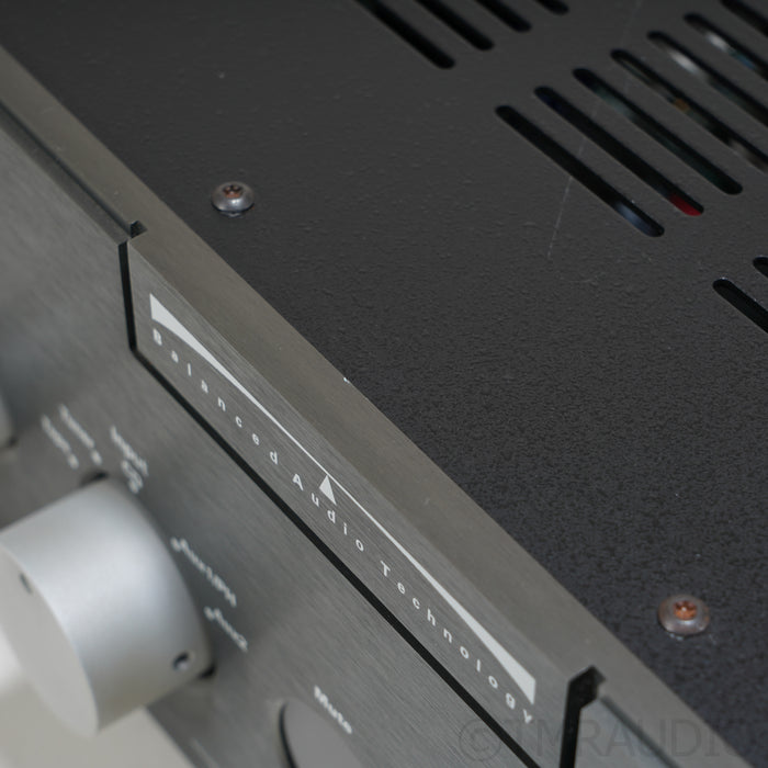 BAT BAT VK-5i Stereo Tube Preamplifier
