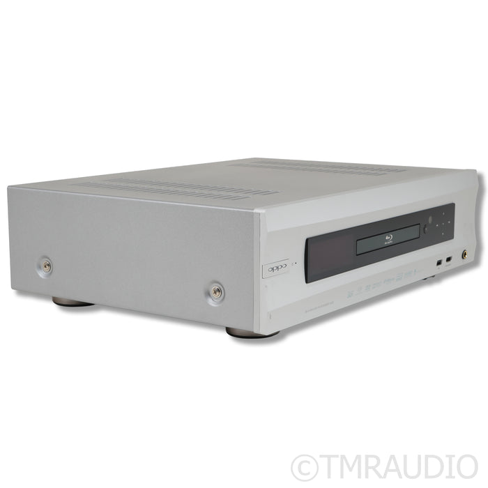 Oppo BDP-105D Universal Blu-ray Player; CD / SACD