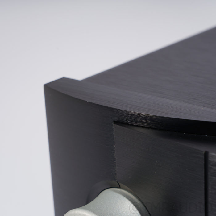 Mark Levinson No. 585 Stereo Integrated Amplifier