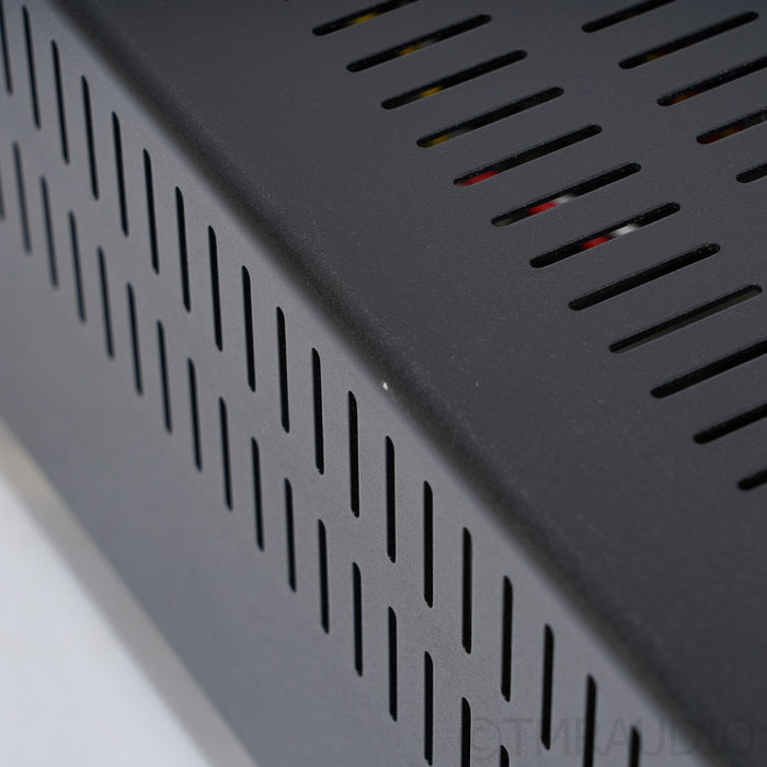 Parasound Halo A52+ Five Channel Power Amplifier