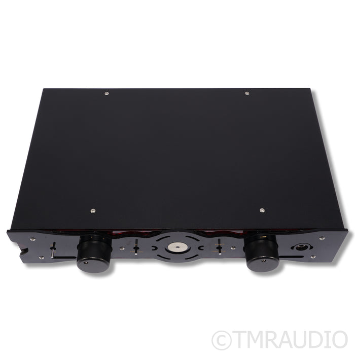 Angela-Gilbert Yeung C310 Stereo Preamplifier