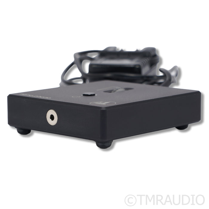 Clearaudio Nano Phono V2 MM / MC Phono Preamplifier (Open Box)