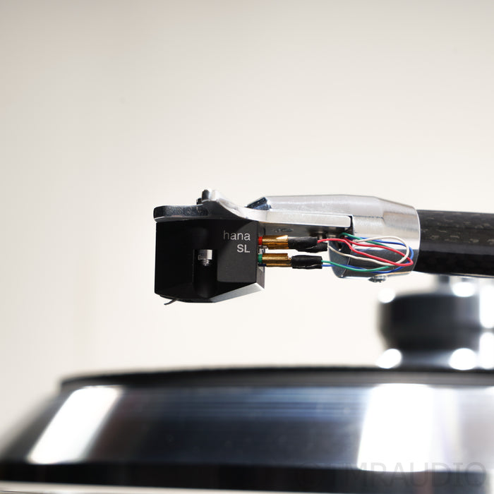 E.A.T. C Sharp Belt-Drive Turntable with Hana SL MC Cartridge