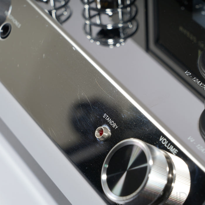 McIntosh MA252 Stereo Hybrid Integrated Amplifier; MM Phono (1/1)
