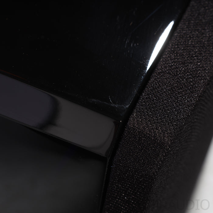 JL Audio E112 12" Subwoofer; Gloss Black
