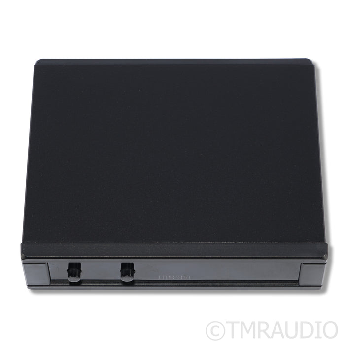Rega Planar 8 Belt-drive Turntable with Rega Apheta 3 MC Cartridge