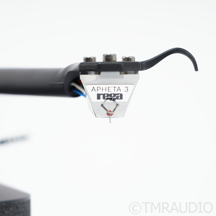 Rega Planar 8 Belt-drive Turntable with Rega Apheta 3 MC Cartridge