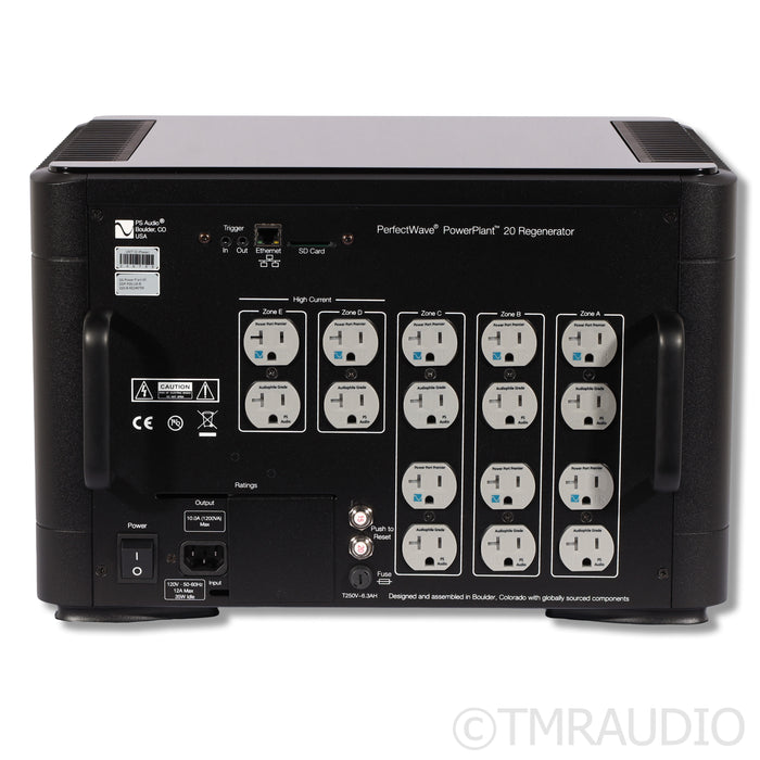 PS Audio DirectStream Power Plant 15 AC Power Conditioner (1/2)