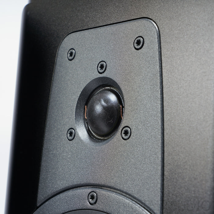 Dynaudio Contour 20i Bookshelf Speakers;  Gloss Black Pair