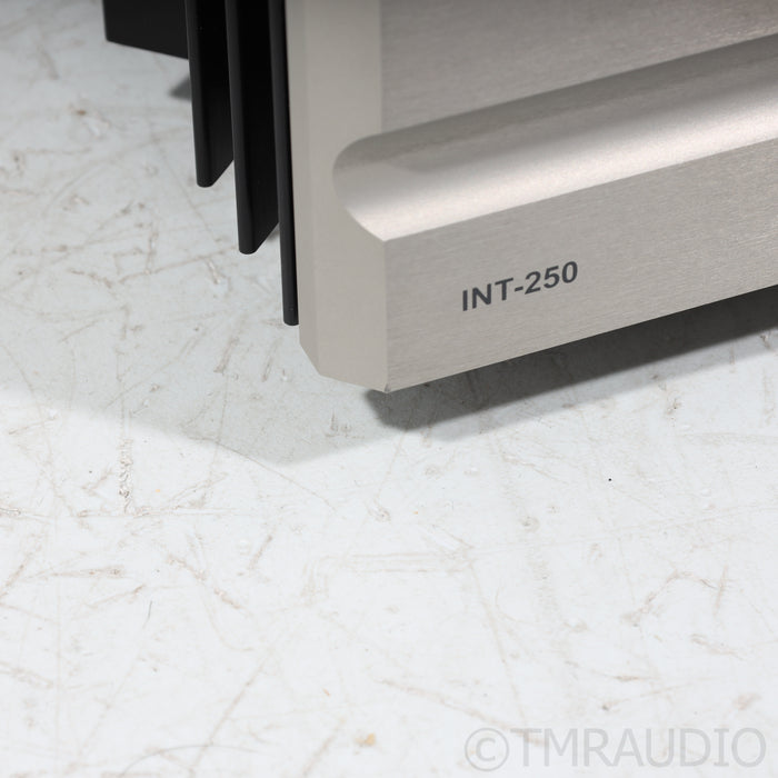 Pass Labs INT-250 Stereo Integrated Amplifier