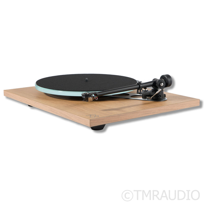 Rega Planar 3 Belt-Drive Turntable with Rega ND5 MM Cartridge