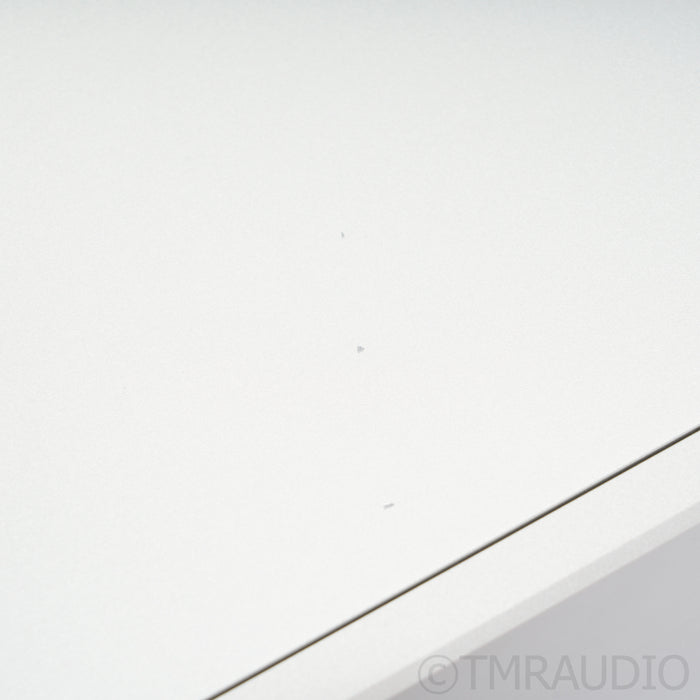 T+A DAC 200 DAC / Preamplifier; D/A Converter