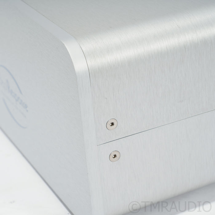 Audience Adept Response aR6 Power Conditioner