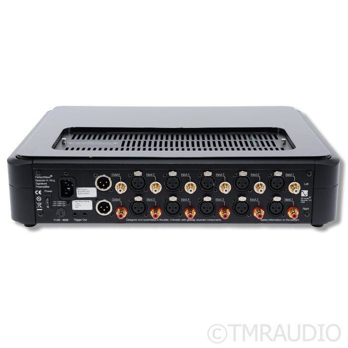 PS Audio BHK Signature Stereo Tube Hybrid Preamplifier