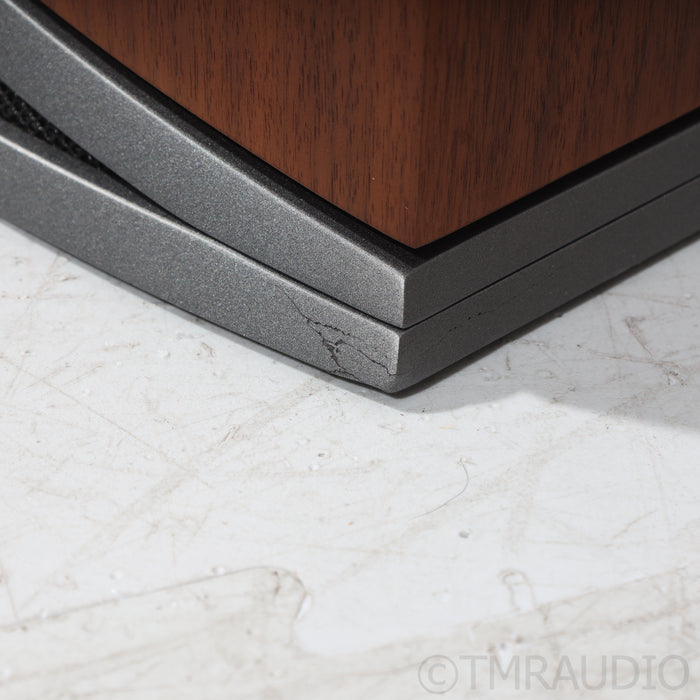 AudioVector R3 Arrete Floorstanding Speakers; Italian Walnut