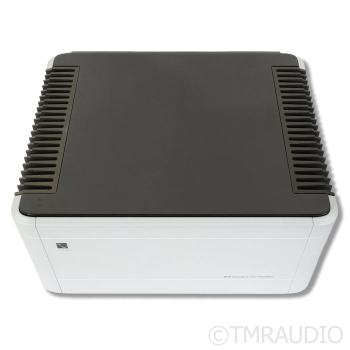 PS Audio BHK Signature 250 Hybrid Power Amplifier