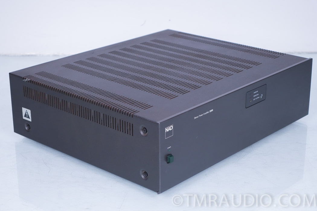 NAD 2200 Stereo Power Amplifier