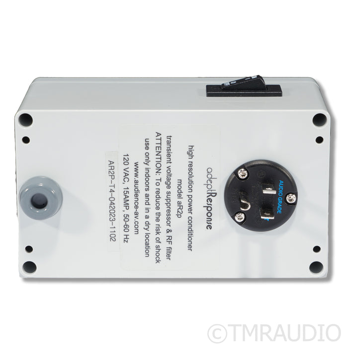 Audience Adept Response aR2p-T4 AC Power Line Conditioner (Open Box)