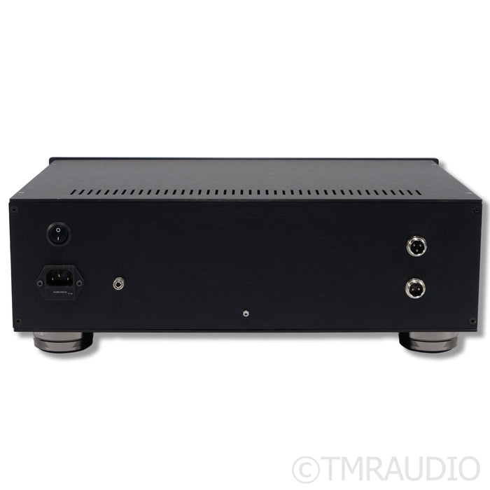 Chord Electronics DAVE Headphone Amplifier & DAC w/Sean Jacobs DC4 Power Supply