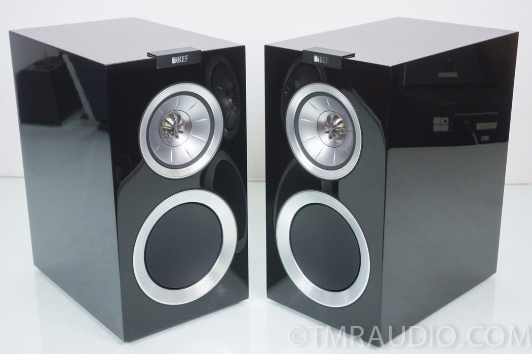 Kef R300 Bookshelf Speakers in Factory Box