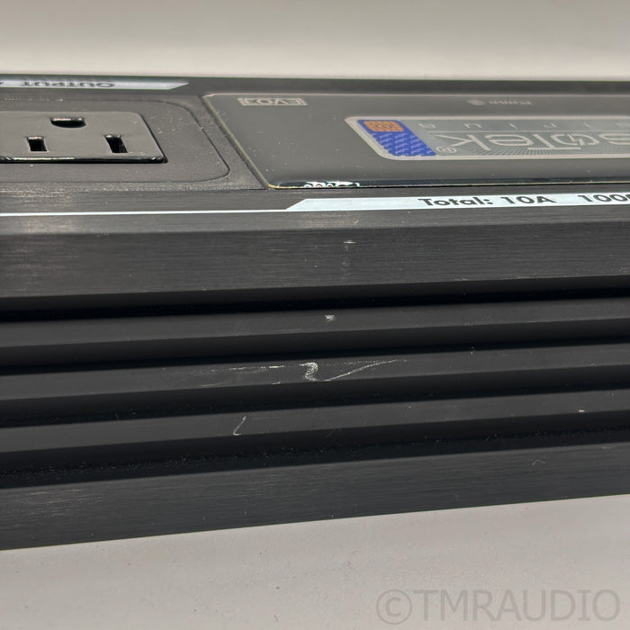 IsoTek EVO3 Sirius AC Power Line Conditioner