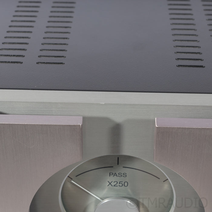 Pass Labs X250 Power Amplifier