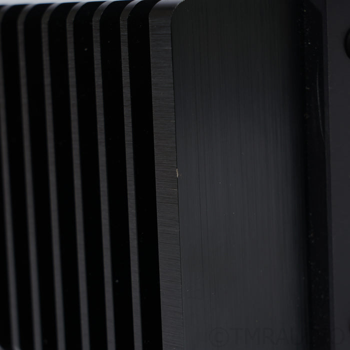 Benchmark Media AHB2 Stereo/Mono Power Amplifier