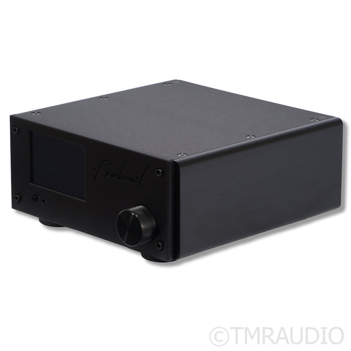 Benchmark Media LA-4 Preamplifier w/ Optional Remote