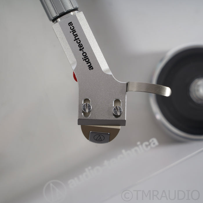 Audio Technica AT-LPA2 Belt-Drive Turntable; AT-OC9XEN MC Cartridge